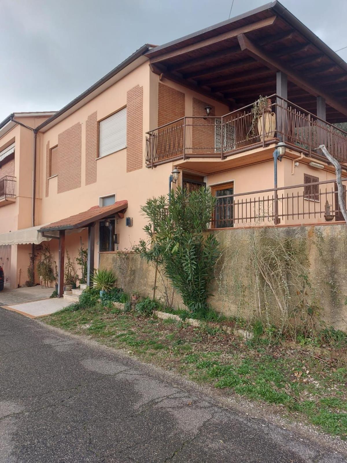 Affittacamere Da Elio E Renata Calvi dell' Umbria Экстерьер фото